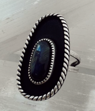 Shadow box ring (Labradorite)